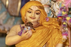 Govardhana_puja_2018-2-450x300