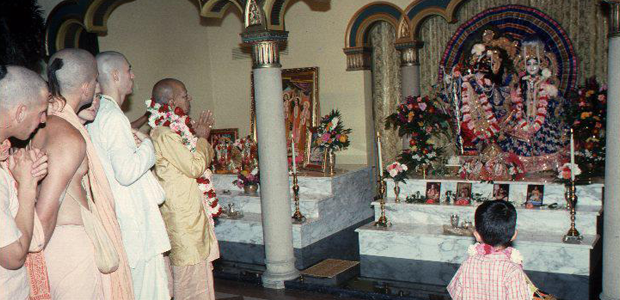 Srila prabhupada templomban